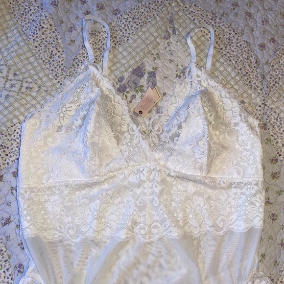 NWT HAH Bodysuit Sz XL🤍 - Picture 4 of 16